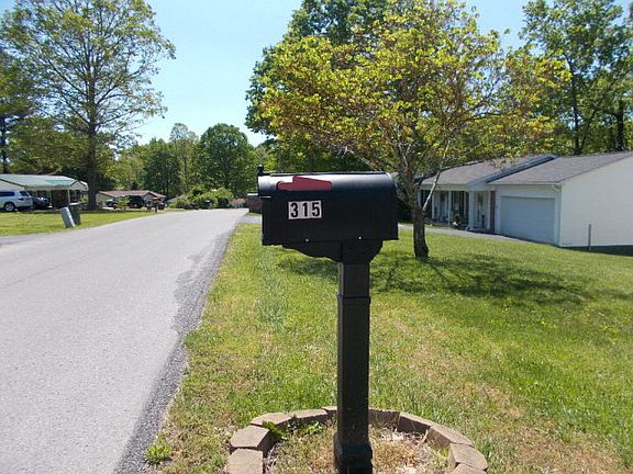 2nd image of 315 Collinwood Dr