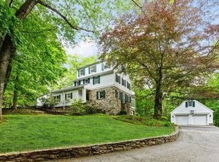 85 Commodore Rd, Chappaqua, NY 10514