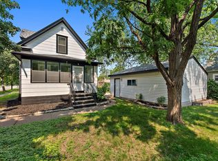 1467 Charles Ave, Saint Paul, MN 55104
