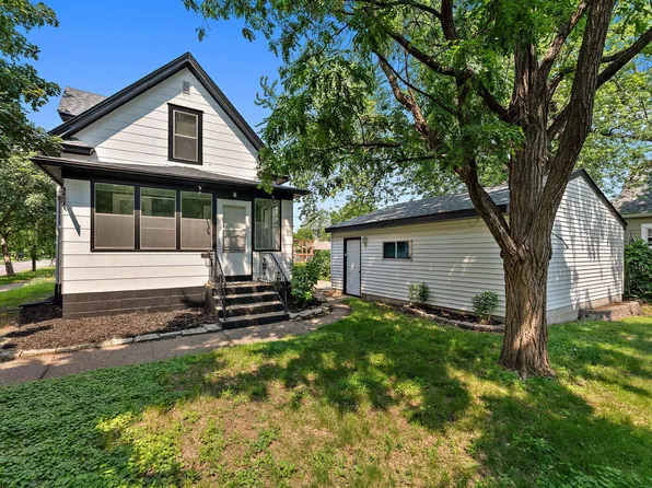 1467 Charles Ave, Saint Paul, MN 55104
