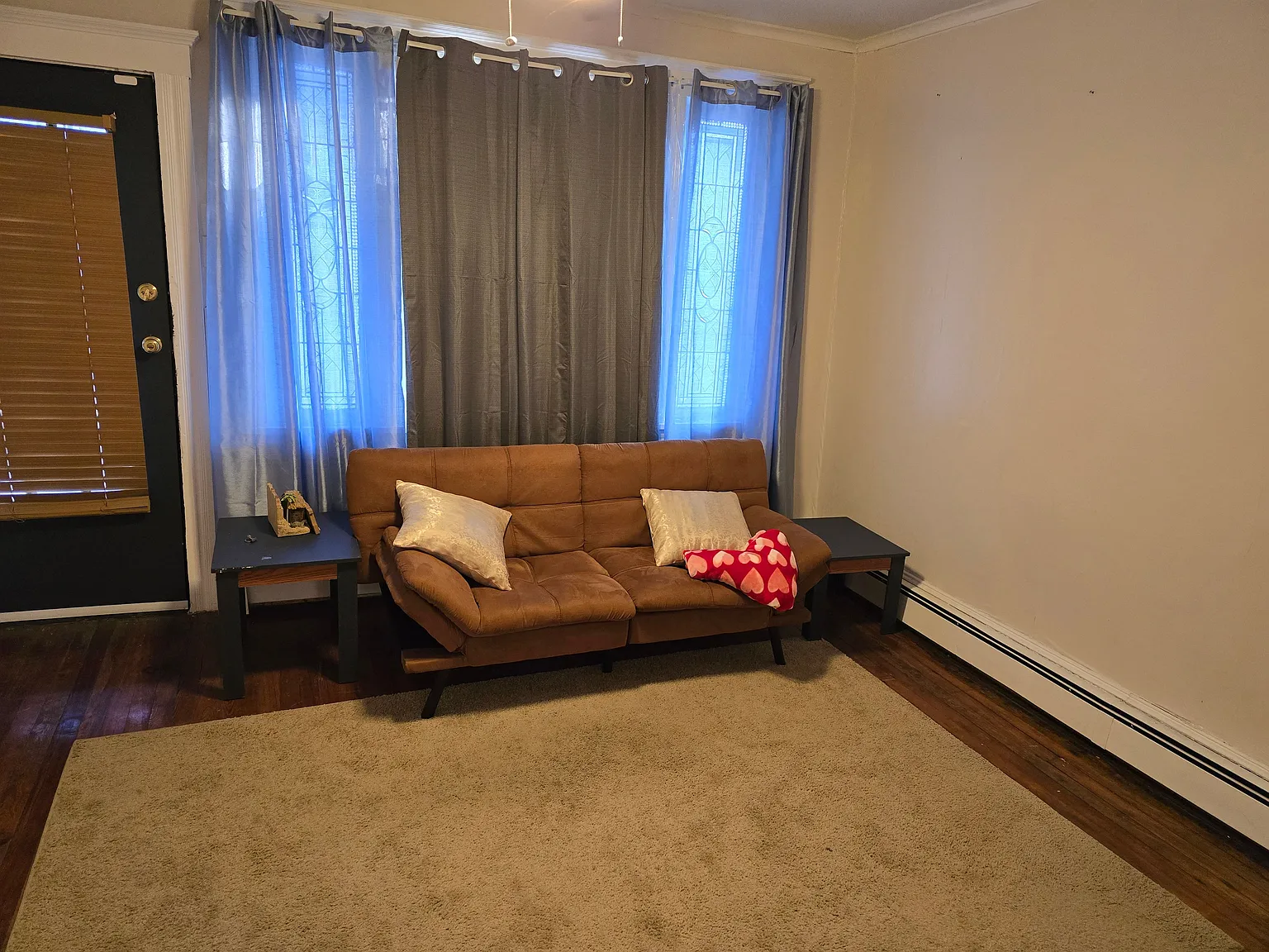2 bed, 1.5 bath, 1000 sqft, $1,000 — Photo 3