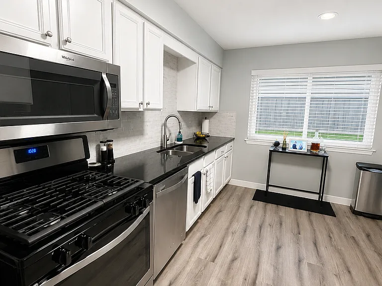 692 E Whispering Oaks Dr — Photo 6