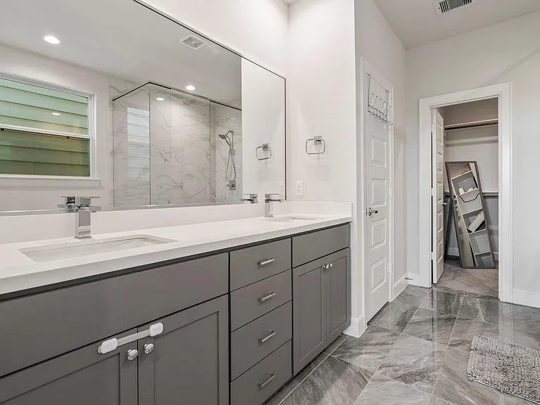 316 Jensen Dr — Photo 23