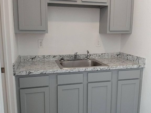 2nd image of 4811 N 15th Ave #9