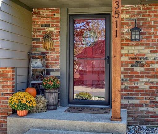 4th image of 3511 NE Kingwood Pl
