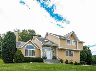 2800 Evergreen St, Yorktown Heights, NY 10598
