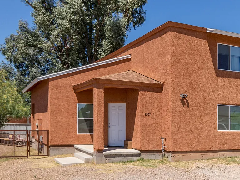 3307 N Tyndall Ave — Photo 13