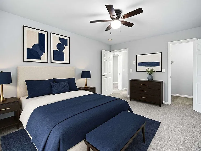 Shore Hill Apartments — Photo 9
