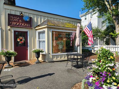 38 Main St, Stockbridge, MA, 01262