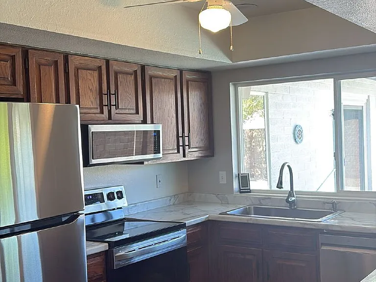 2722 W Monte Ave — Photo 16