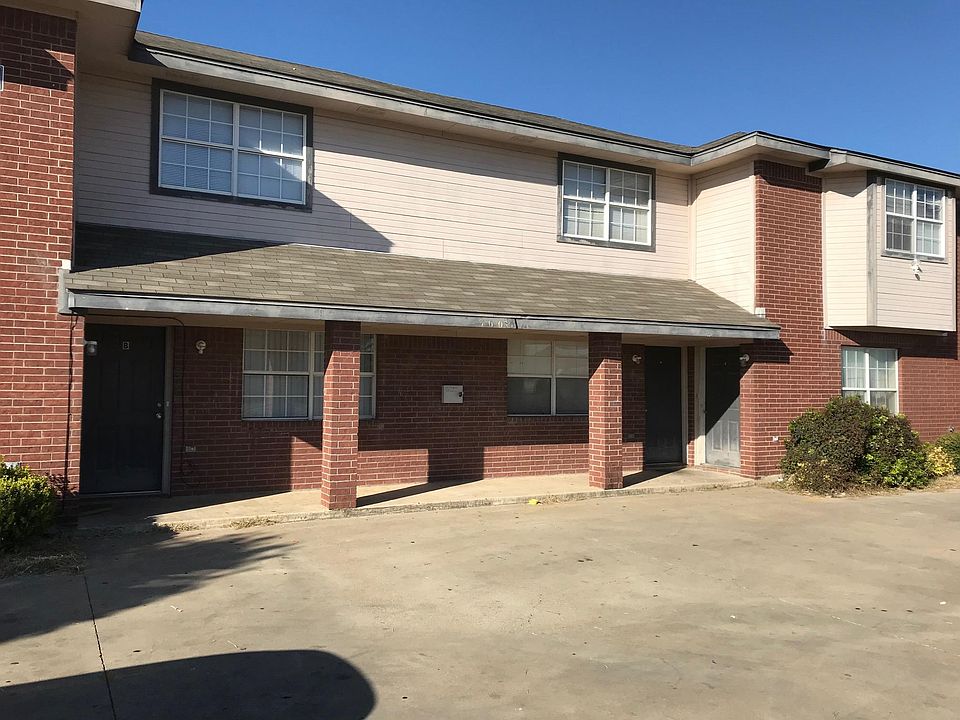 1st image of 2804 Cantabrian Dr APT A