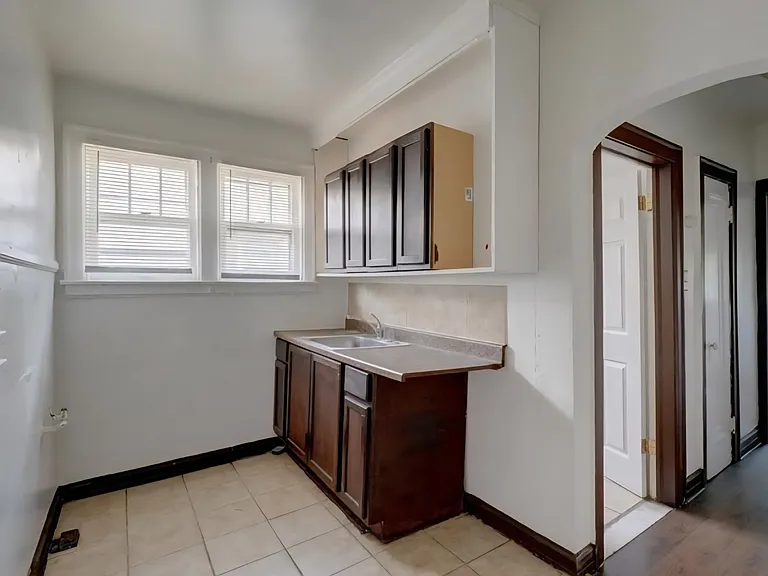 15076 Sussex St #3 — Photo 6