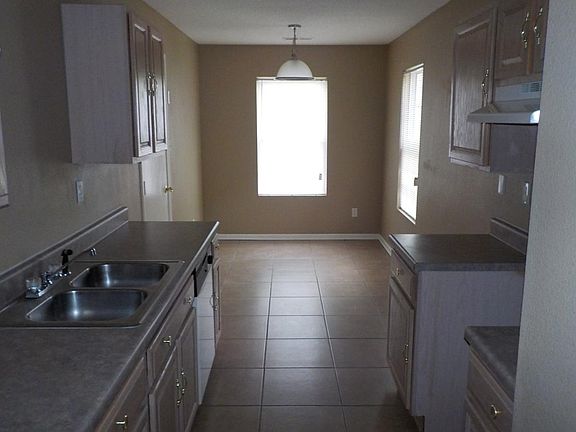 5th image of 4835 Royal Run Dr