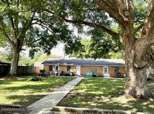 306 W Broussard St, Broussard, LA 70518