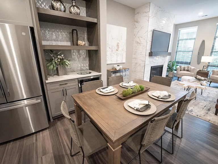 Chandler Residences — Photo 30