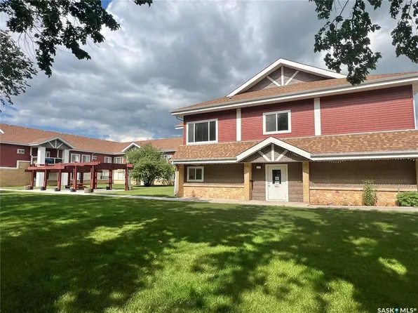 UNIT 101-302 Bemister AVENUE E, Melfort, SK S0E 1A0