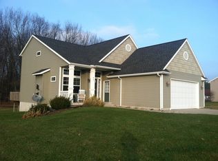 55 W Park Meadows Dr, Grant, MI 49327