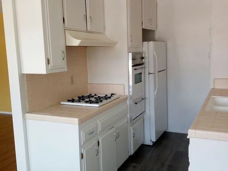 4901 Laurel Canyon Blvd #2R — Photo 14
