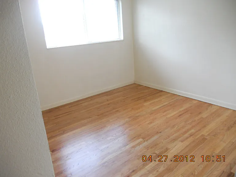 2277 E 3205 S — Photo 9