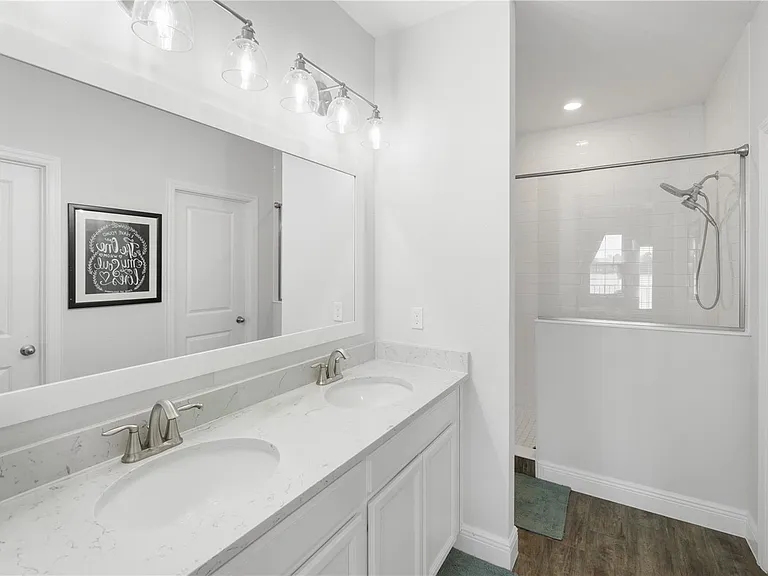 961 Grand Wildmere Cv — Photo 15