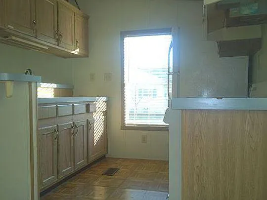 22 Avon Pl — Photo 5