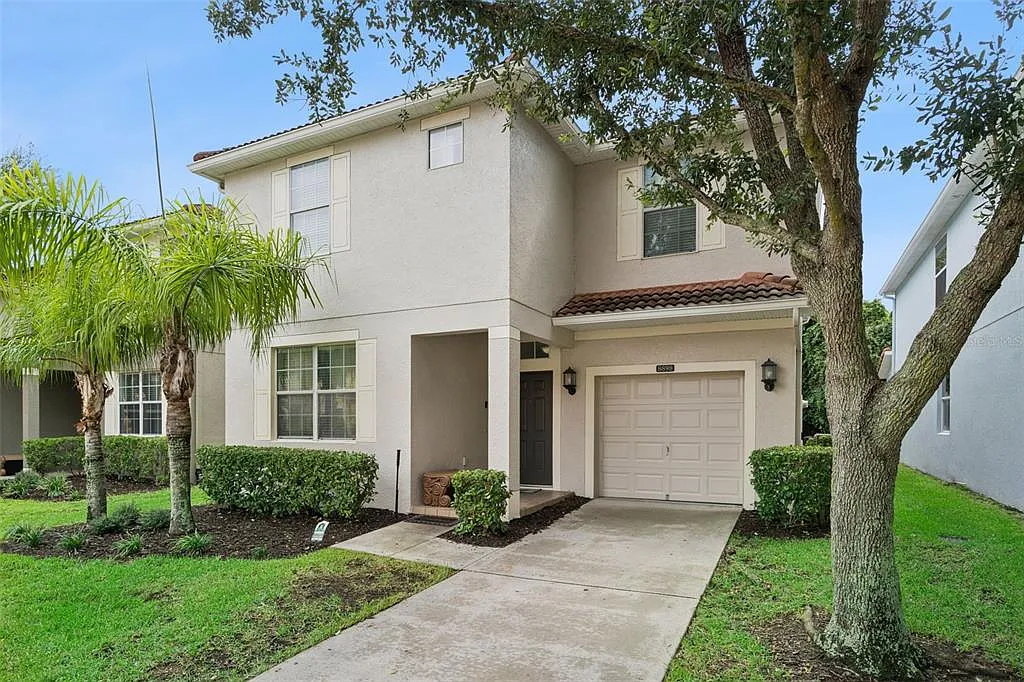 6 bed, 5.0 bath, 3291 sqft, $3,400 — Photo 2