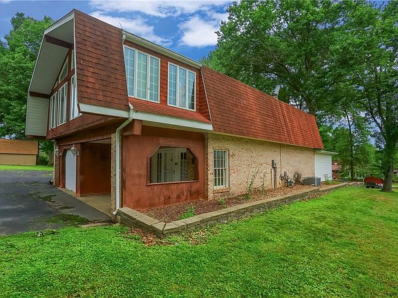 5th image of 163 Chapel Dr