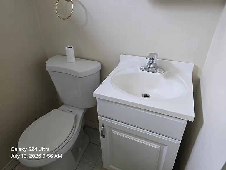 950 Halesworth Dr — Photo 11
