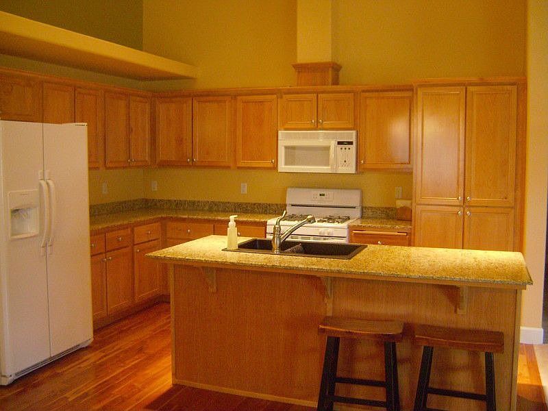 2nd image of 20656 Cherry Tree Ln