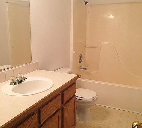 5th image of 1816 E Dalton Ave
