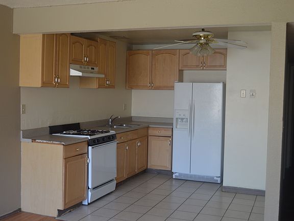 4th image of 5920 Streamview Dr APT 4