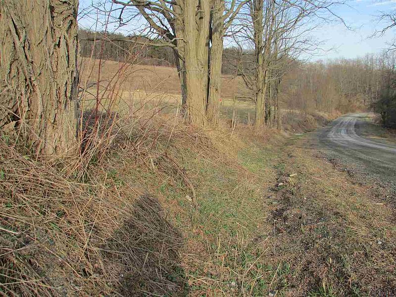3rd image of ENGLISH Road