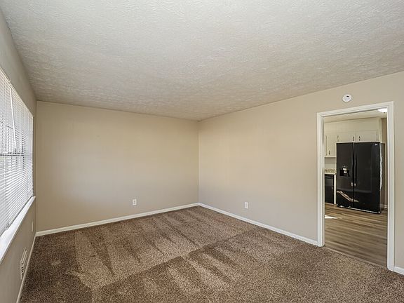 5th image of 7323 Mockingbird Trl