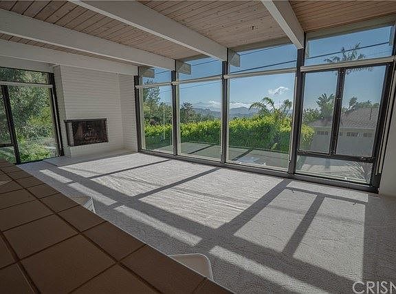 2nd image of 2106 Sunset Crest Dr