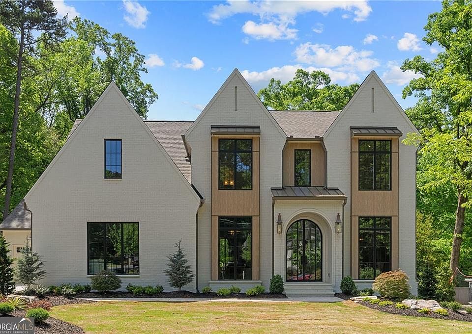 1st image of 3262 Woodrow Way