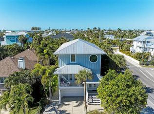122 Beach Ave, Anna Maria, FL 34216