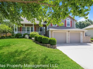 1235 NE Depot Dr, Lees Summit, MO 64086