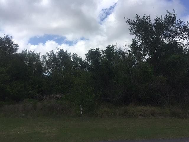 1st image of 713 NW Biscayne Drive