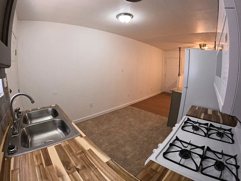 2509-2511 Pecan Dr — Photo 13