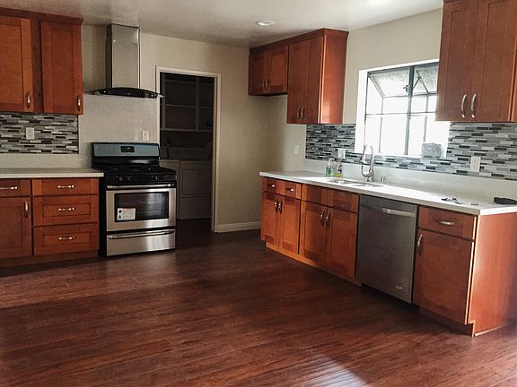 2nd image of 4776 Mount Royal Ave
