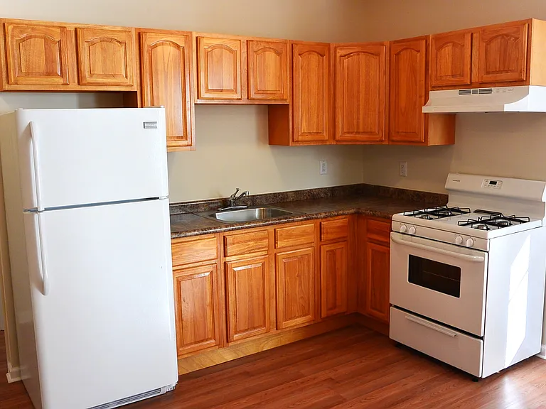 813 Wynnewood Rd #2 — Photo 4