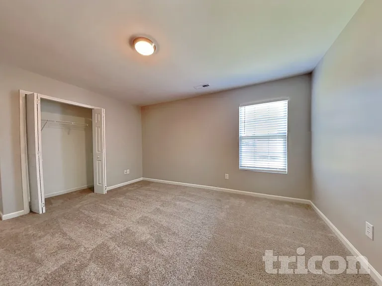 2048 Lauren Woods Dr — Photo 13