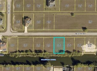 318 NE 15th Ter, Cape Coral, FL 33909