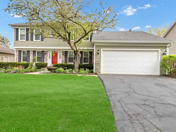 1814 Cambridge Dr, St Charles, IL 60174