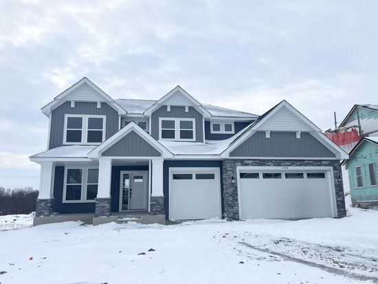 1934 Tamarack Rd, Carver, MN 55315