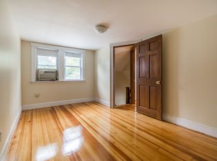 7 Tewksbury St, Andover, MA 01810