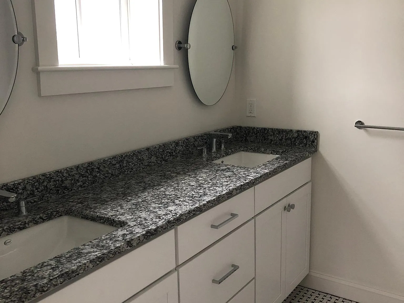 2 bed, 1300 sqft, $2,950 — Photo 4