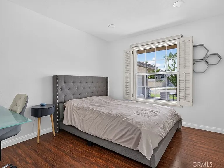 4641 Newman Ave — Photo 50
