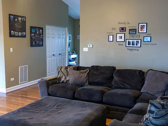 3rd image of 4516 Vista Dr