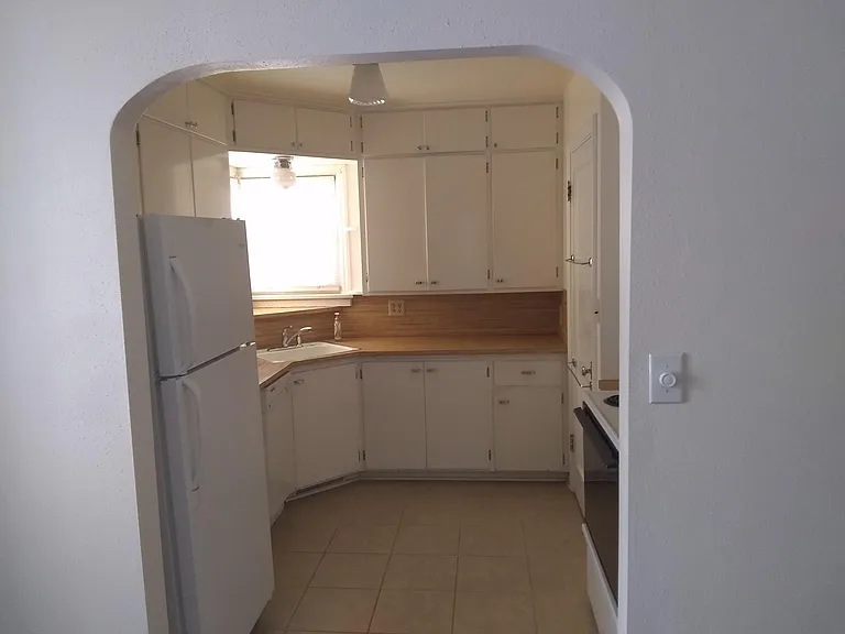 1524 W Jackson Ave — Photo 14